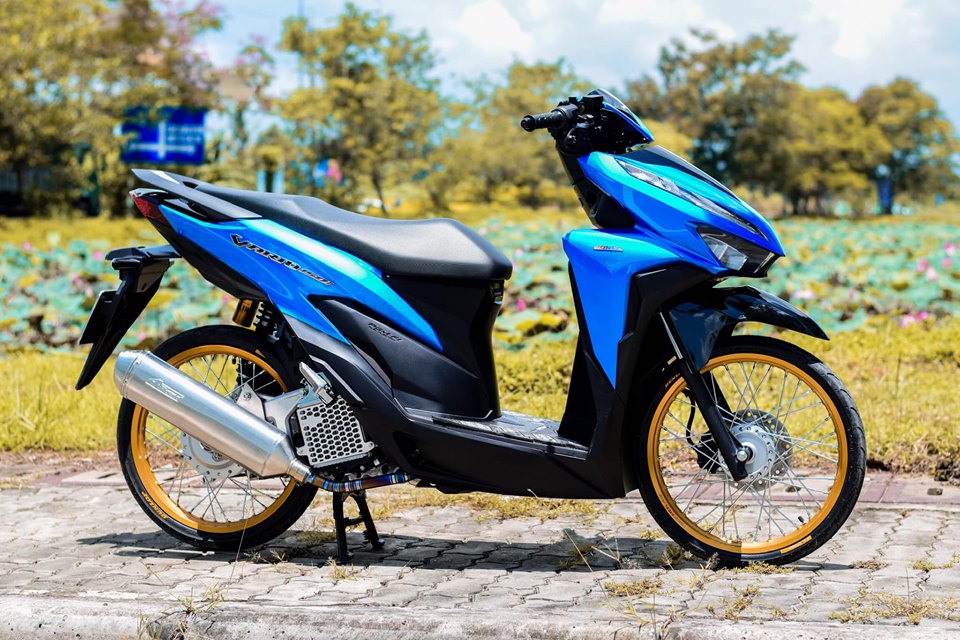 Honda Vario 150 sơn màu xanh rêu  Review Ngoc Jade  Sơn Xe Sài Gòn   YouTube